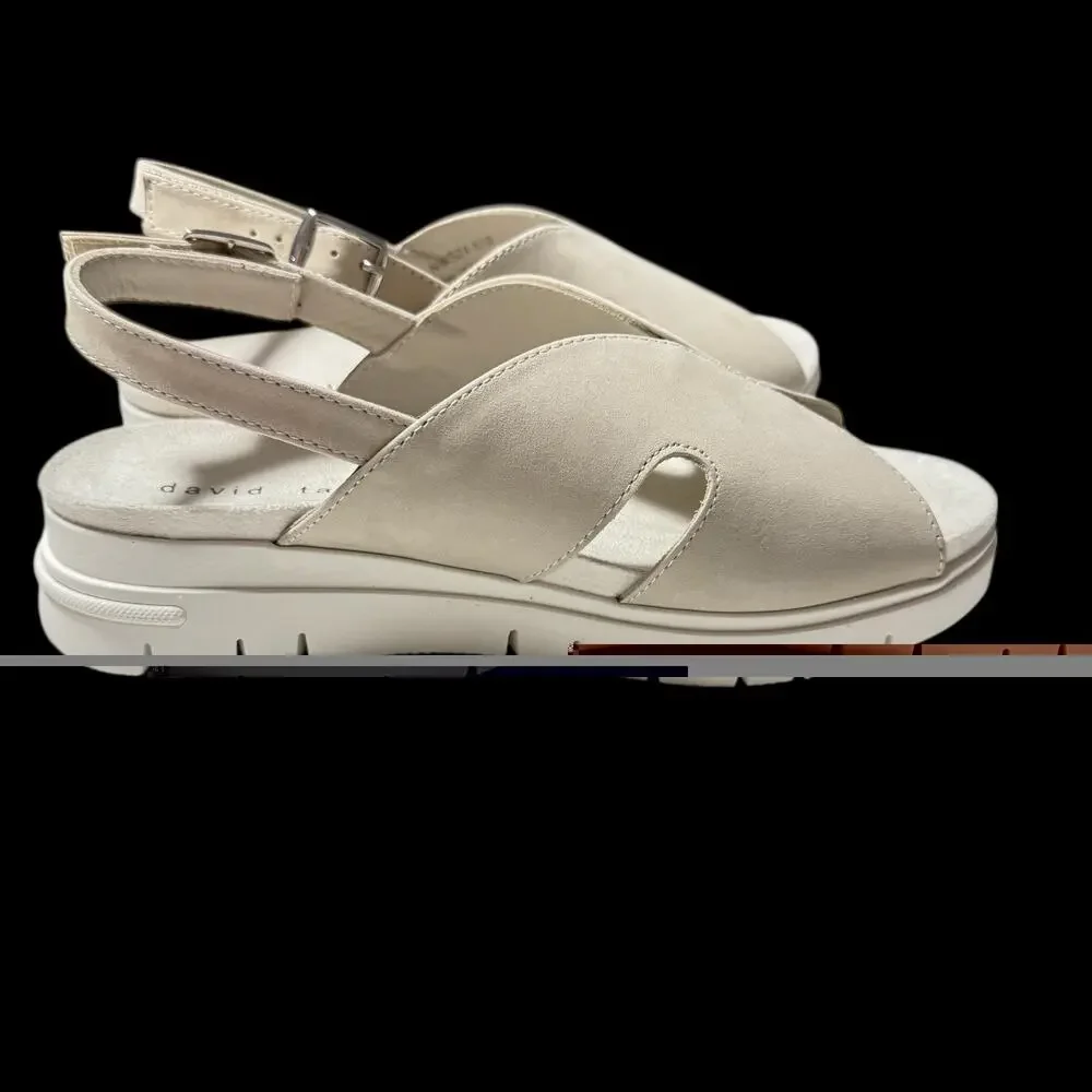 David Tate Madona Women Beige sandals adjustable slingback SZ/ 7 Wide
